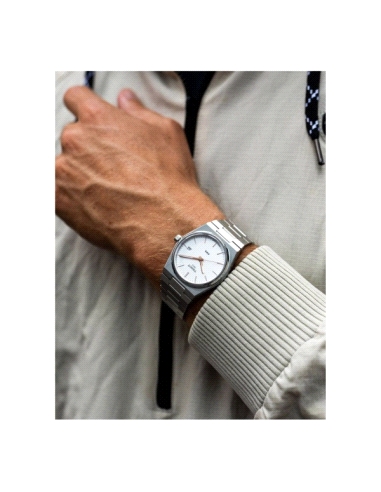 Reloj hombre analogico, con caja acero de estilo clasico, sumergibilidad 10 atm, movimiento automatico,  <br> Este reloj está c